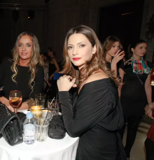 Tania Budi, Andreea Berecleanu