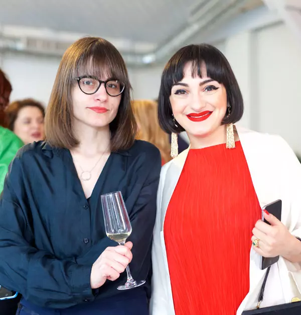 Ioana Ulmeanu si Ana Morodan