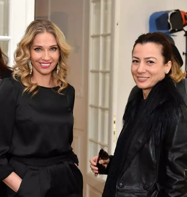 Ileana Badiu si Mirela Bucovicean