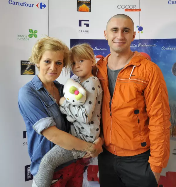 Dragoş Bucur şi Dana Nălbaru – S-au căsătorit în 2005 şi au împreună o fetiţă, Sofia 