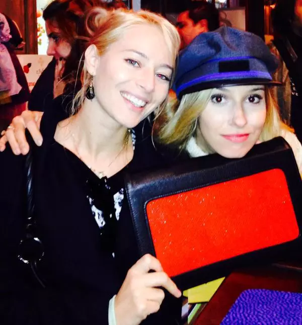 Laura Cosoi si Dana Rogoz