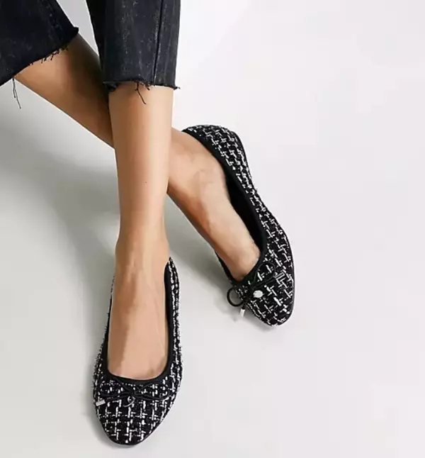 1. Balerini din material textil, Asos, 11,25 euro
