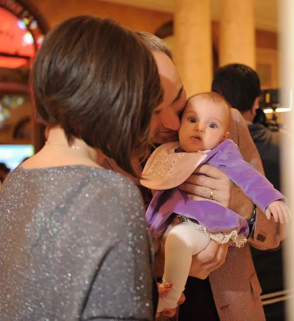 Suria, fiica Roxanei Iliescu