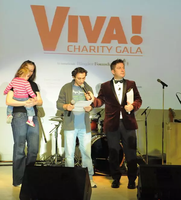 Familia Codrea si Pavel Bartos