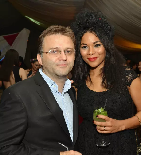 Nadine si sotul ei, Dragos Apostolescu