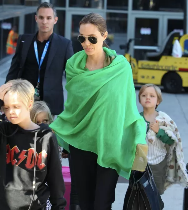 Brad Pitt si Angelina Jolie