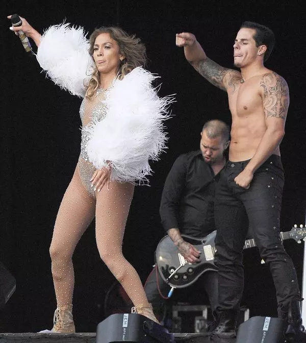 Jennifer Lopez Performs In Hyde Park