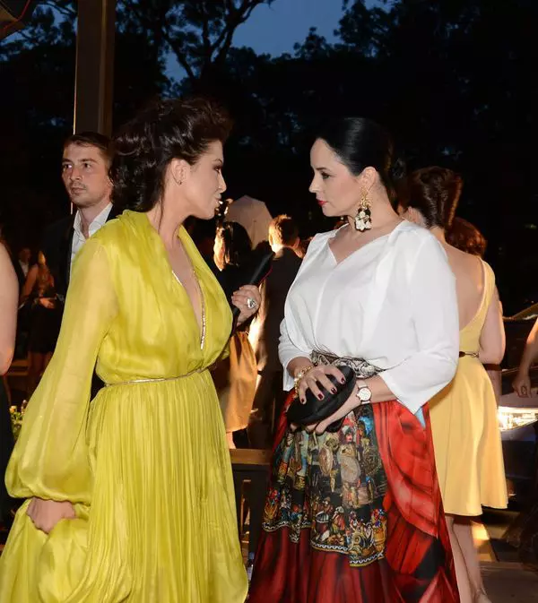 Simona Patruleasa si Andreea Marin