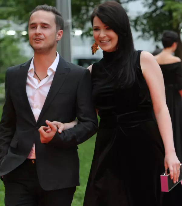 Serban Copot si iubita lui, Roxana