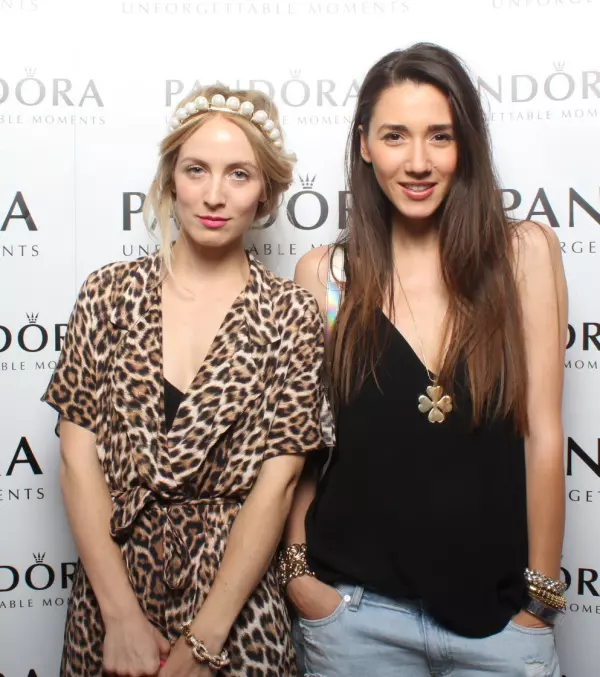 Alina Tanasa si Diana Enciu