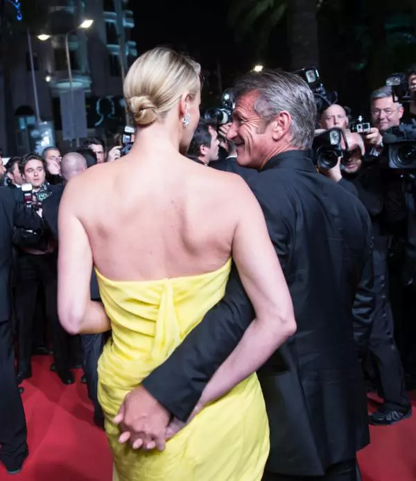 Charlize Theron si Sean Penn