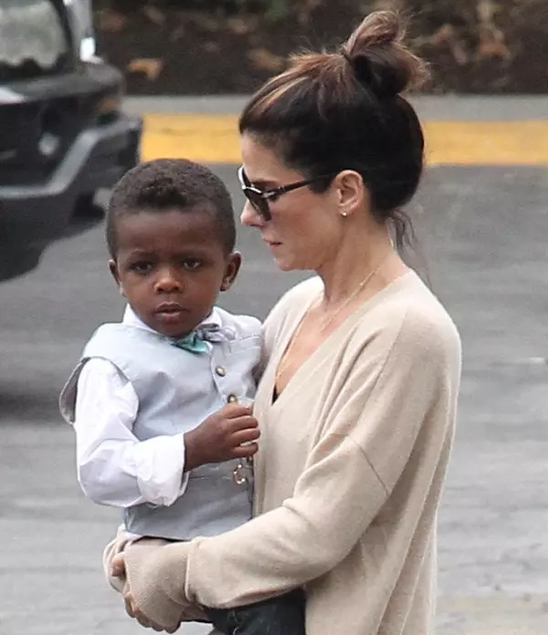 Sandra Bullock si Louis