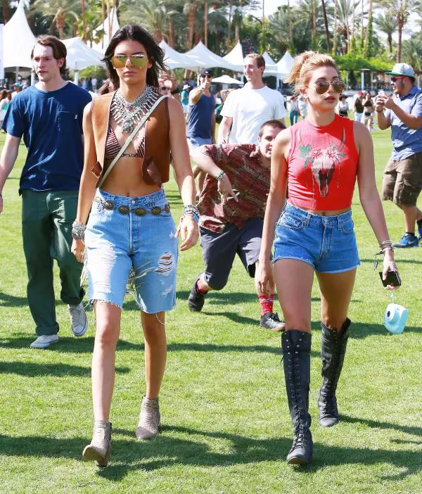 Kendall Jenner si Hailey Baldwin