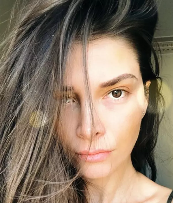 Alina-Puscas-fara-machiaj-1