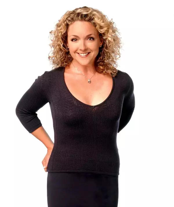 Jane Krakowski (Elaine Vassal)