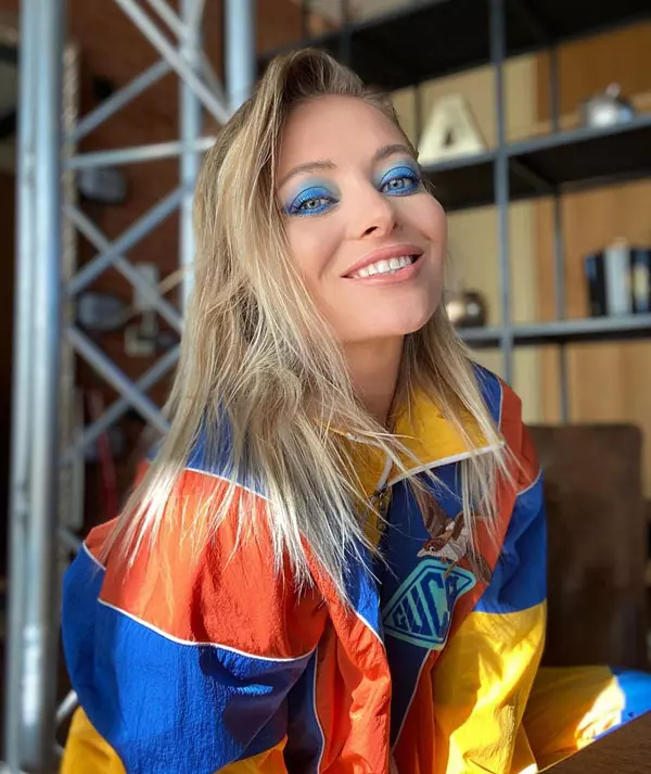 Categoria CELEBRITY – DELIA