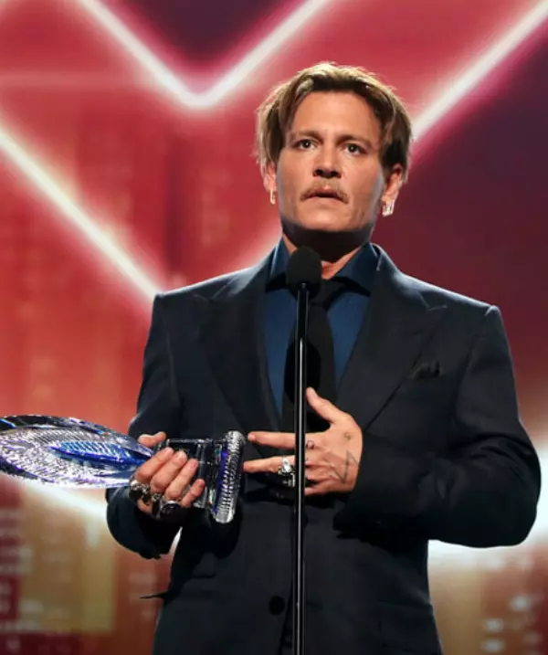 Johnny Depp ar fi putut interpreta rolul principal din Ferris Bueller's Day Off