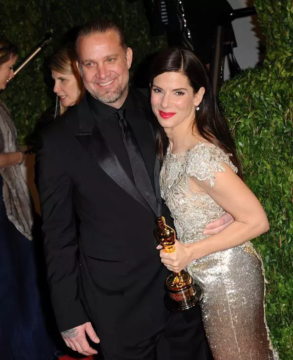 Jesse James si Sandra Bullock