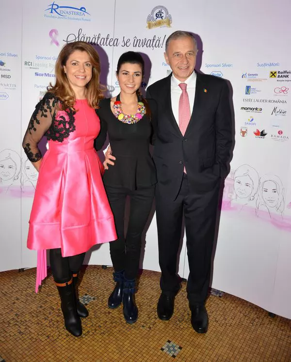 Mihaela, Ana Maria si Mircea Geoana