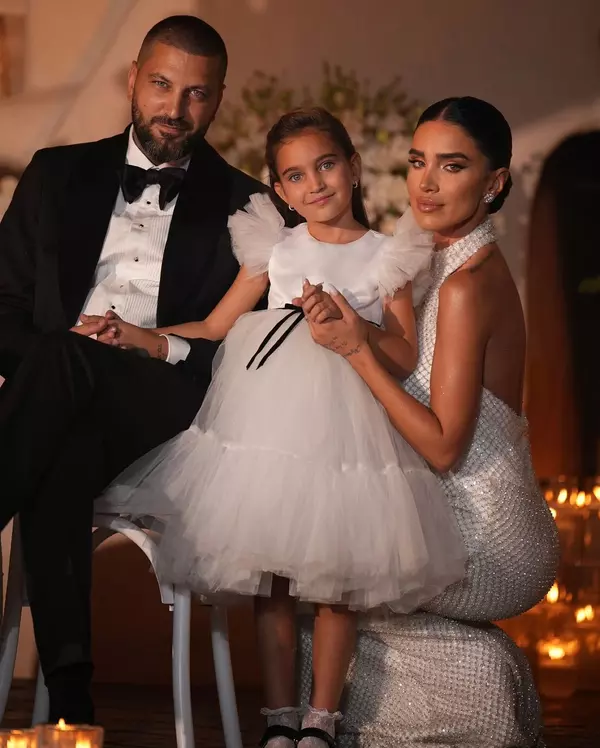 Adelina Pestrițu, Virgil Șteblea și fiica lor