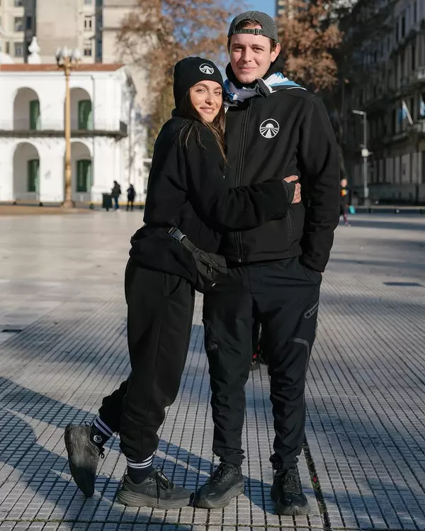 1. Alexia și Aris Eram la America Express