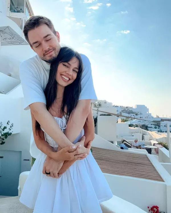 1. Mira și Levi Elekes