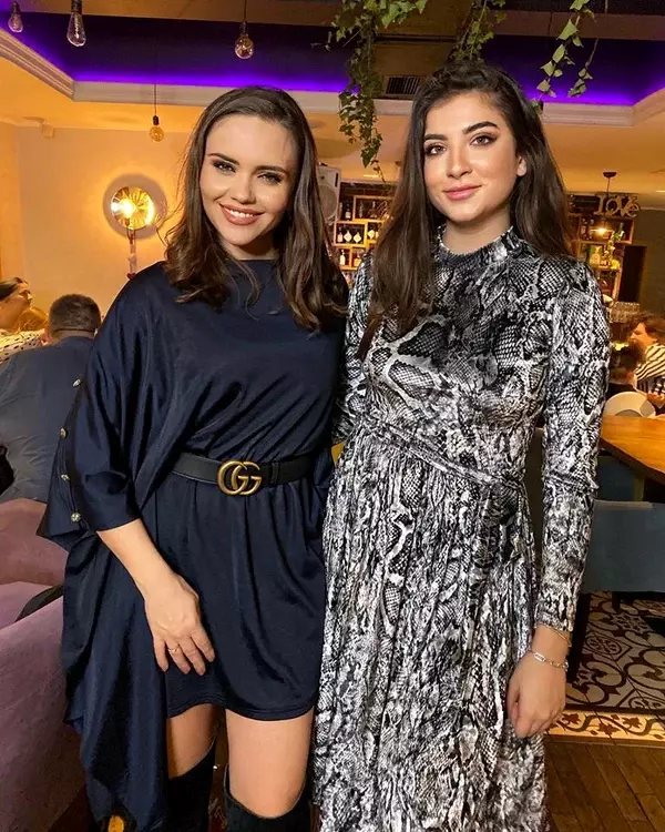 stefania si cristina siscanu