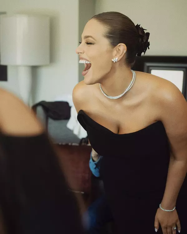 @ashleygraham