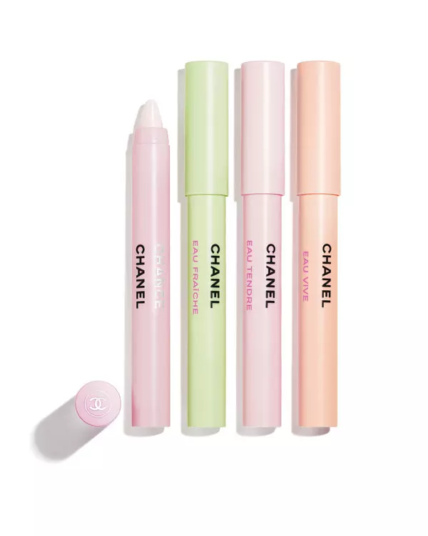 Set 4 parfumuri solide Chance Fragrance Pens, Chanel, 401 lei (exclusiv în Chanel Espace Beauté)