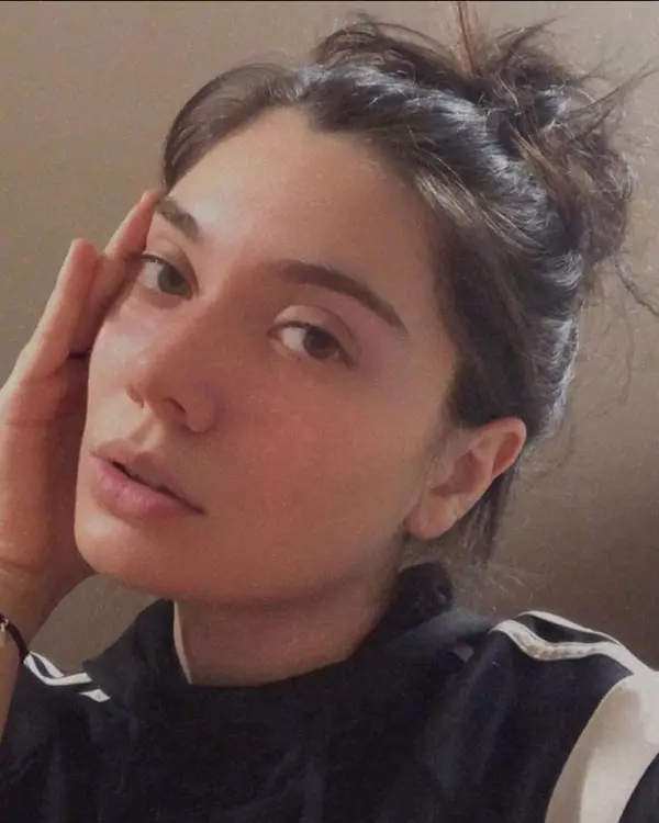 24 de ore de izolare cu… Magda (aka Magdyz)