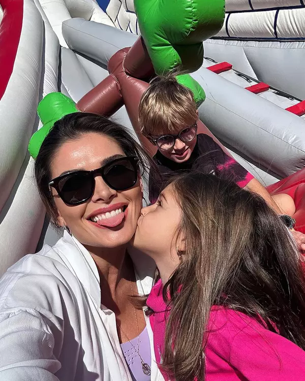 Alina Pușcaș și copiii ei