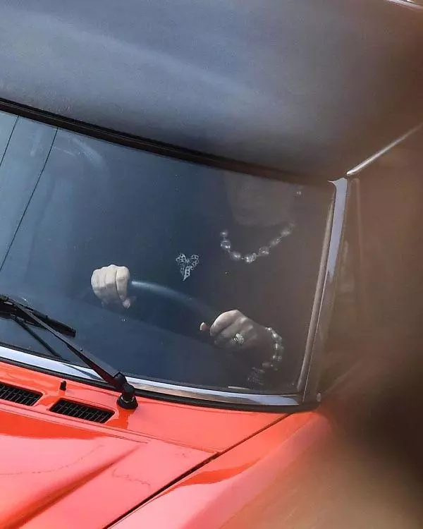 Un-cadru-glam-cu-Lady-Gaga-în-House-of-Gucci