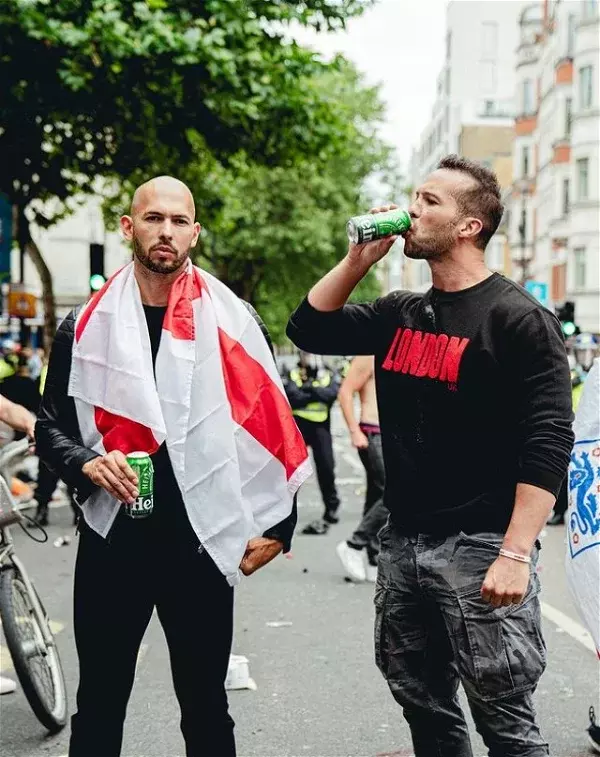 fratii tate in arest