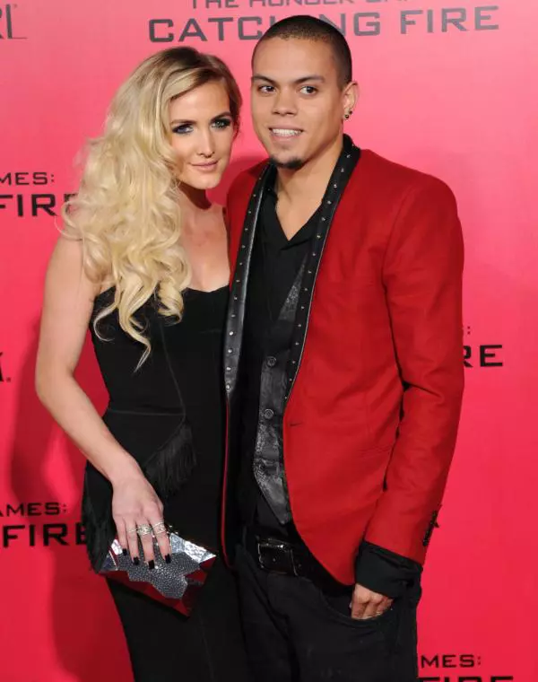 Ashlee Simpson si Evan Ross