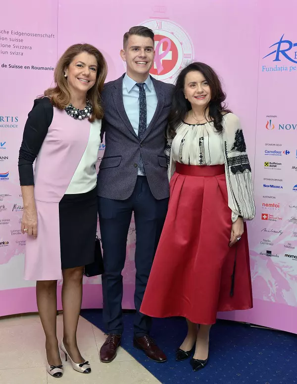 Mihaela Geoana, Sever si Veronica Savanciuc