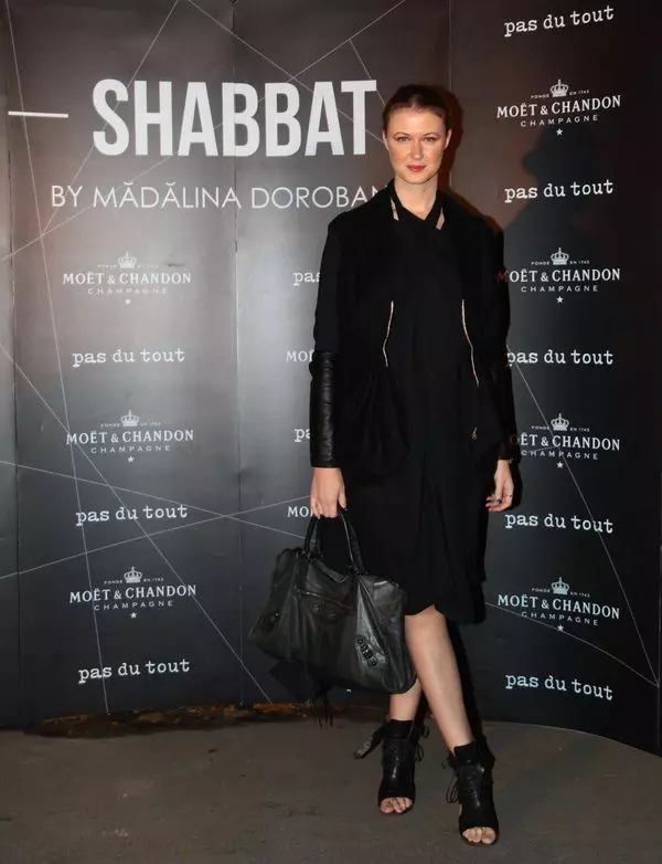  Andreea Constantin (Rhea Costa)