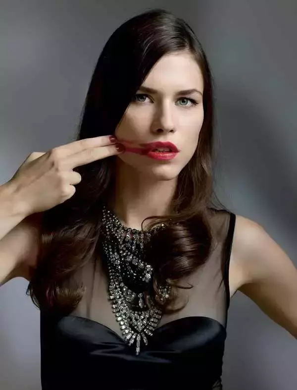 ana-ularu-650801l-1
