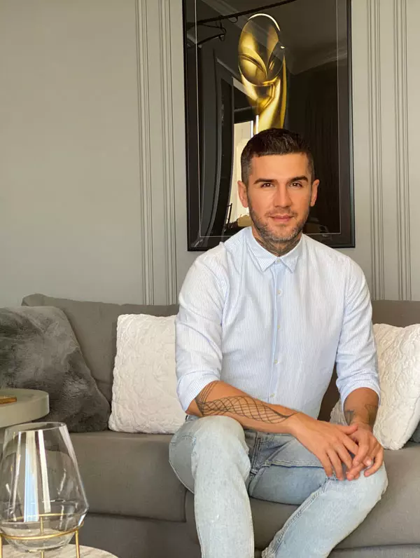 Acasă la Sorin Stratulat