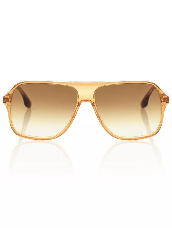Anii '70 (Ochelari de soare Victoria Beckham, 259 euro, www.mytheresa.com)