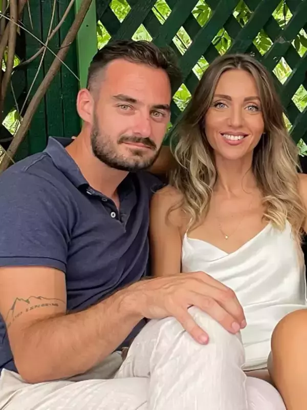 Ana odagiu si iubitul ei