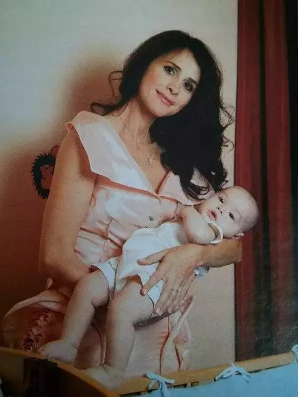 madalina-manole-82