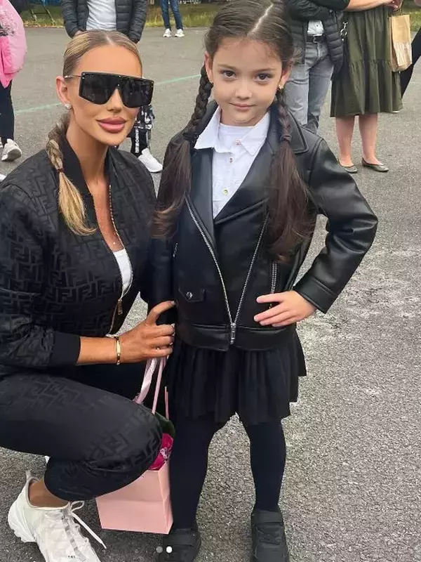 bianca-dragusanu-si-sofia-2-1
