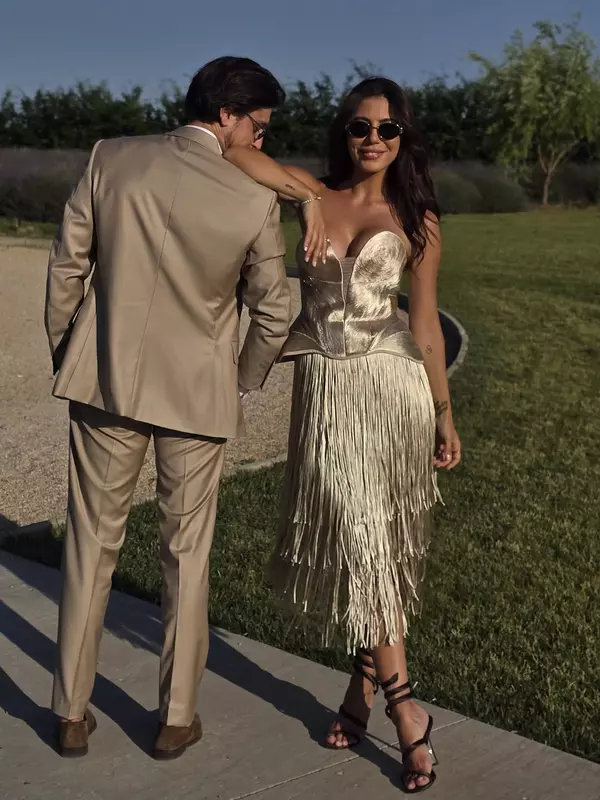 1. Sore și iubitul ei