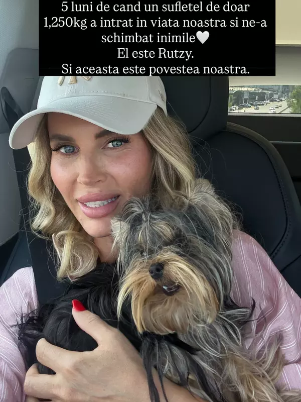 Andreea Bănică și cățelul ei
