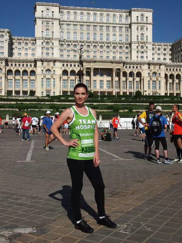 Ellie White semimaraton