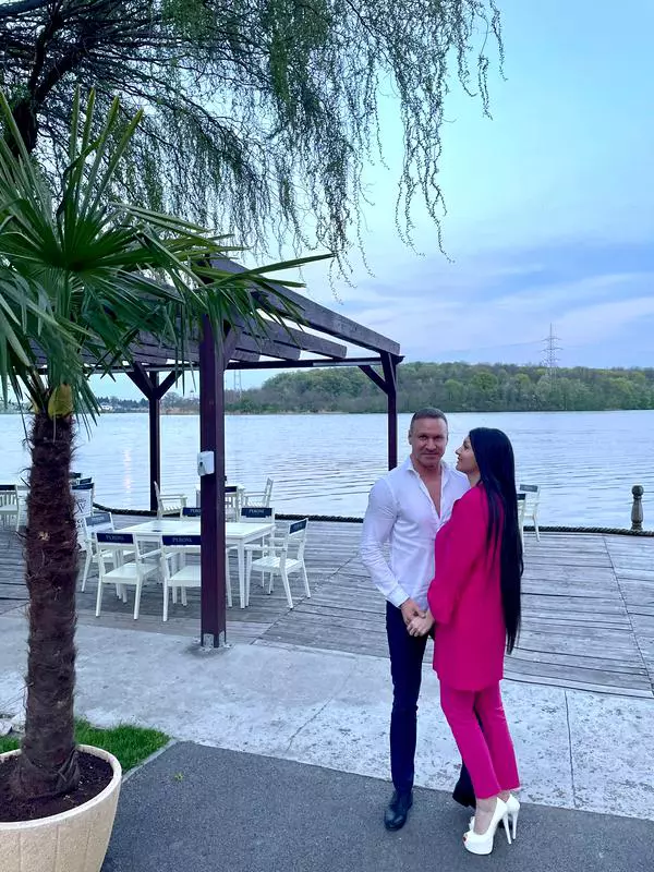 alin-oprea-si-medana-doi-ani-de-iubire-3