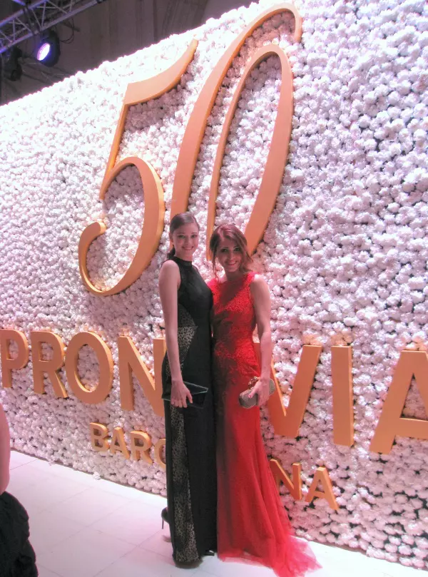 Modelul Diana Moldovan si Ilinca Vandici