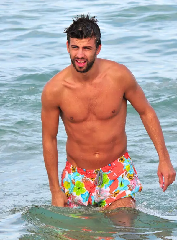 Gerard Pique - Spania