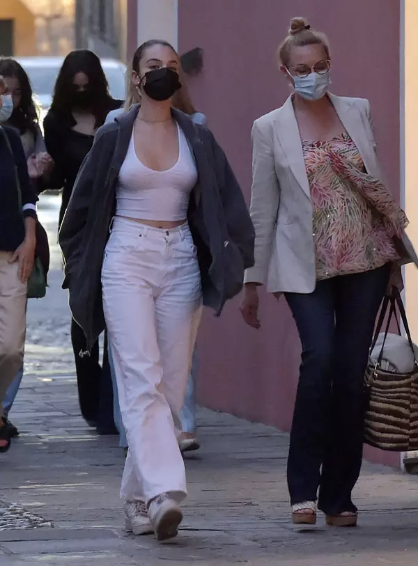 Deva Cassel, fiica cea mare a actritei Monica Bellucci