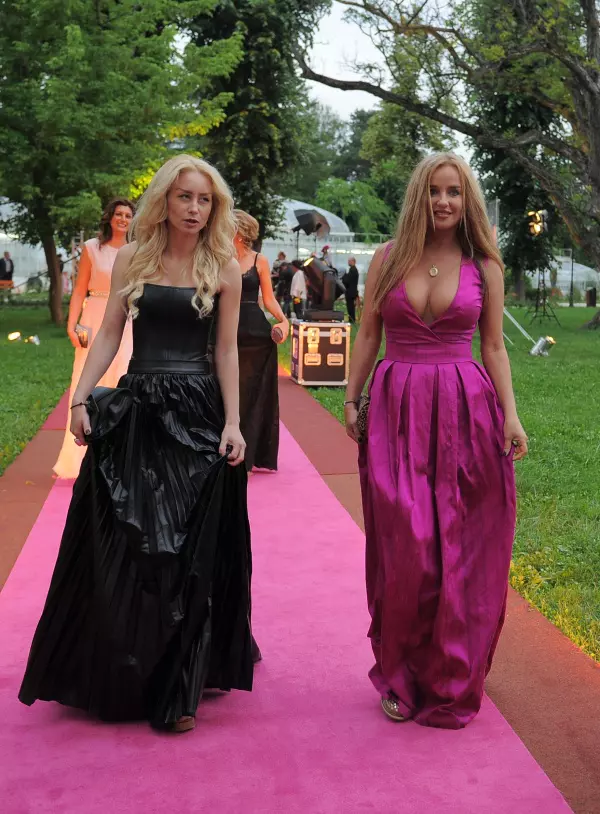 Iris Serban si Tania Budi